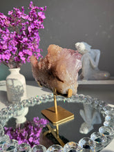 Load image into Gallery viewer, Rare pink cluster amethyst  3089
