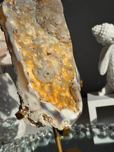 Load image into Gallery viewer, Yellow druzy agate geode 3090
