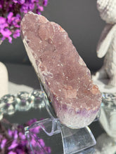 Load image into Gallery viewer, Pink Rainbow amethyst with purple banding 3100
