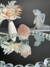 Load image into Gallery viewer, Pink Rainbow amethyst 3098
