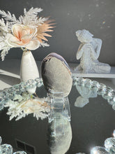 Load image into Gallery viewer, Pink druzy agate geode 3099
