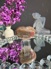 Load image into Gallery viewer, Druzy amethyst heart healing crystals 2859
