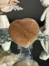 Load image into Gallery viewer, Orange sugar amethyst heart healing crystals 3064
