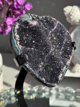Load image into Gallery viewer, Druzy amethyst heart healing crystals 3063
