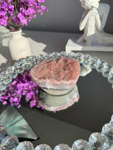 Load image into Gallery viewer, Pink rainbow amethyst geode 3092
