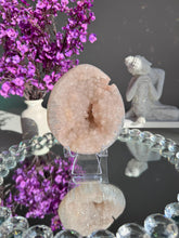 Load image into Gallery viewer, Light pink Rainbow amethyst 3102

