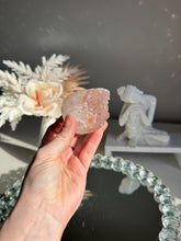 Load image into Gallery viewer, Pink Rainbow amethyst 3098
