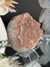 Load image into Gallery viewer, Pink Rainbow amethyst geode 3102
