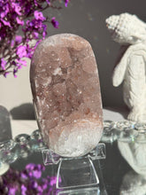 Load image into Gallery viewer, Pink rainbow amethyst geode healing crystals 3111
