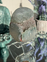 Load image into Gallery viewer, Green rainbow amethyst geode healing crystals 3110
