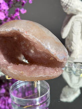 Load image into Gallery viewer, Pink Rainbow amethyst geode 3121
