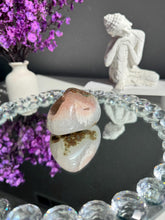 Load image into Gallery viewer, Pink Rainbow amethyst geode 3118
