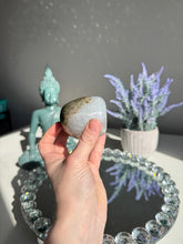 Load image into Gallery viewer, Green Rainbow amethyst geode 3118
