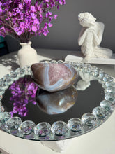 Load image into Gallery viewer, amethyst geode with agate banding 3121
