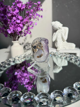 Load image into Gallery viewer, Sugar amethyst geode 3131
