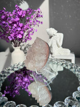 Load image into Gallery viewer, Sugar quartz geode sugar druzy 3132
