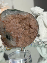 Load image into Gallery viewer, Brown rainbow amethyst geode 3134
