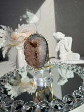 Load image into Gallery viewer, Brown rainbow amethyst geode 3134
