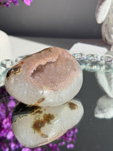 Load image into Gallery viewer, Pink Rainbow amethyst geode 3118
