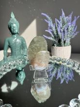 Load image into Gallery viewer, Green rainbow amethyst geode 3130
