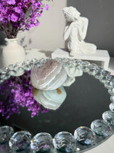 Load image into Gallery viewer, Sugar amethyst geode 3130
