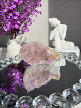 Load image into Gallery viewer, Fine sugar amethyst geode 3133
