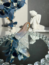 Load image into Gallery viewer, Light pink sugar amethyst geode with agate banding 3129
