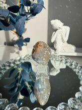 Load image into Gallery viewer, Light pink sugar amethyst geode with agate banding 3129

