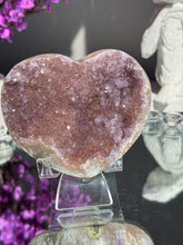 Load image into Gallery viewer, Druzy Amethyst heart 3153
