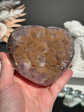 Load image into Gallery viewer, Rare Orange sugar Amethyst heart 3151
