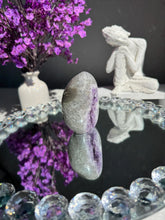 Load image into Gallery viewer, Druzy amethyst egg with jasper 3154
