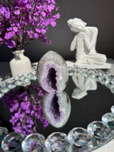Load image into Gallery viewer, Druzy amethyst egg with jasper 3154
