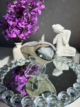 Load image into Gallery viewer, Druzy Amethyst heart 3151
