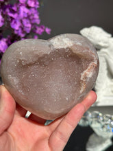 Load image into Gallery viewer, Pink druzy Amethyst heart 3153
