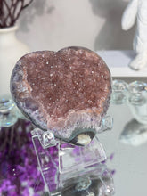 Load image into Gallery viewer, Rainbow amethyst heart 3169
