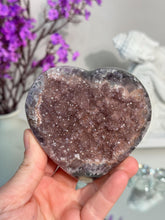 Load image into Gallery viewer, Rainbow amethyst heart 3169
