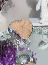 Load image into Gallery viewer, Sugar druzy Rainbow amethyst heart 3168

