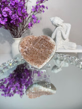 Load image into Gallery viewer, Pink sugar amethyst heart 3170
