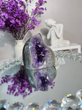 Load image into Gallery viewer, Unique Amethyst Crystal Freeform Druzy Amethyst Agate  Crystal Amethyst Geode Flame Healing Energy Crystal for Home Decor Crystal 3178
