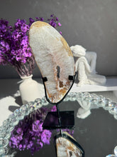 Load image into Gallery viewer, Druzy Amethyst portal with pink banding healing crystals 3202
