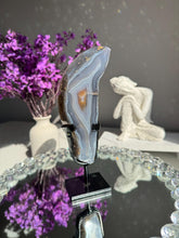 Load image into Gallery viewer, Druzy Amethyst portal with agate healing crystals 3203
