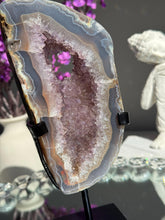 Load image into Gallery viewer, Druzy Amethyst portal with agate  healing crystals 3203
