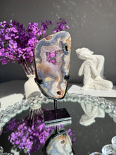 Load image into Gallery viewer, Druzy Amethyst portal with agate  healing crystals 3203
