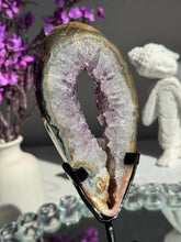 Load image into Gallery viewer, Druzy Amethyst portal healing crystals 3203
