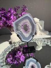 Load image into Gallery viewer, Druzy Amethyst portal with agate healing crystals 3203
