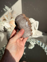 Load image into Gallery viewer, Brown sugar rainbow amethyst 3205
