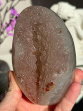 Load image into Gallery viewer, Pink rainbow amethyst geode 3206
