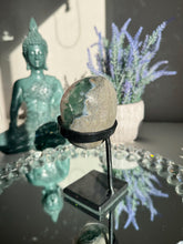 Load image into Gallery viewer, Pink Rainbow amethyst geode 3206
