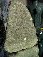 Load image into Gallery viewer, Green apophyllite cluster AP171
