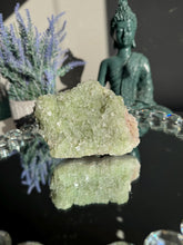Load image into Gallery viewer, Green apophyllite cluster AP171
